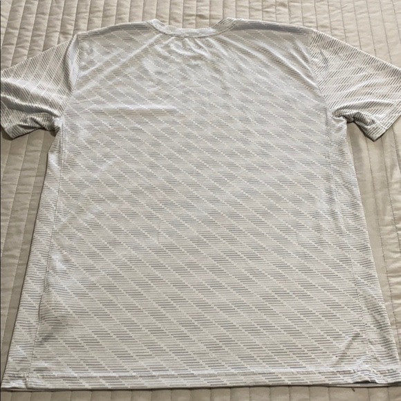 Nike Sri-fit gray short sleeves shirt size medium - Picture 2 of 8